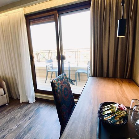 Deluxe Rooms In Blloku Area Tiranë Eksteriør bilde